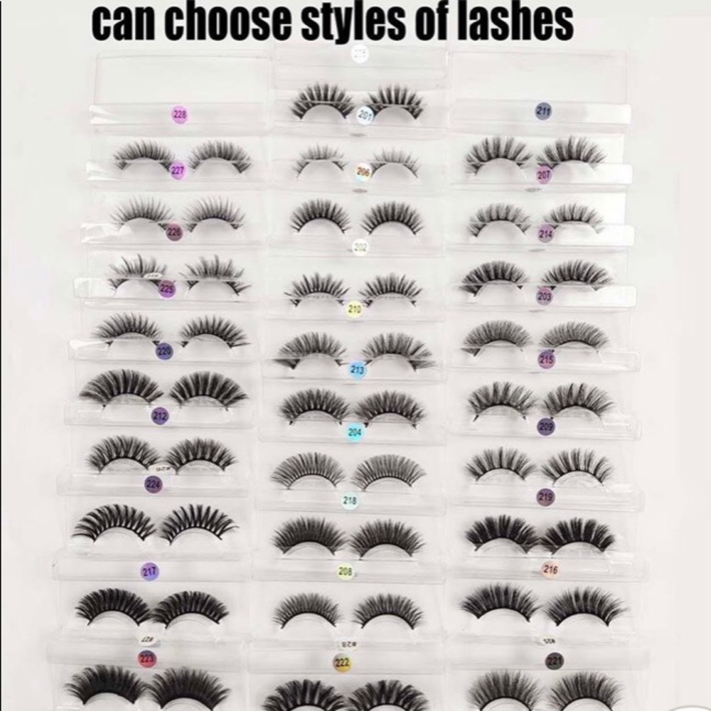 Lashes - Picture 5 of 5